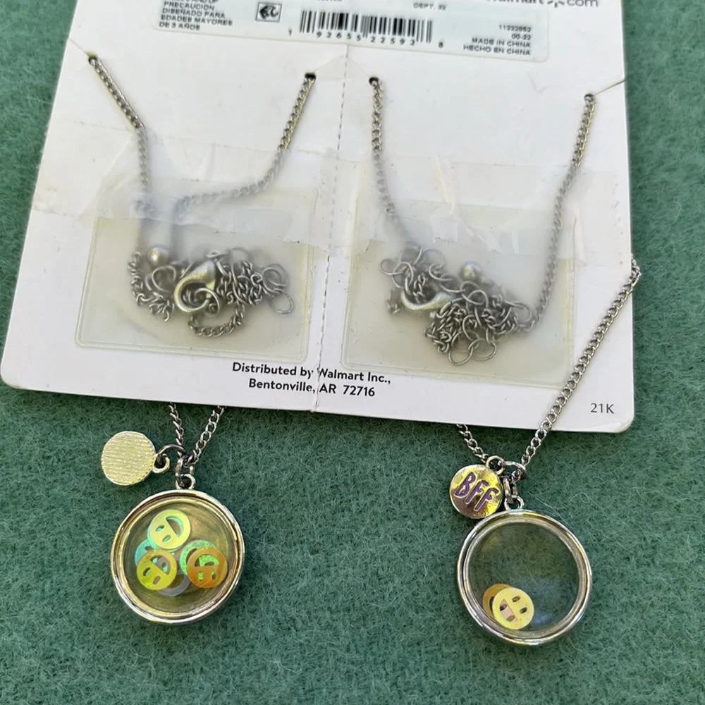 NWT Wonder Nation Silver Emoji BFF 16” Necklace + Extender Set Smiley Faces